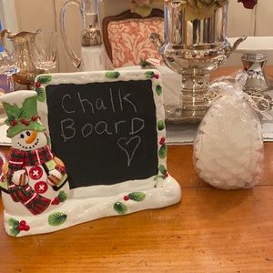 NWOT FITZ AND FLOYD CERAMIC SNOWMAN CHALK BOARD WITH CHALK  HOLDER. ☃️